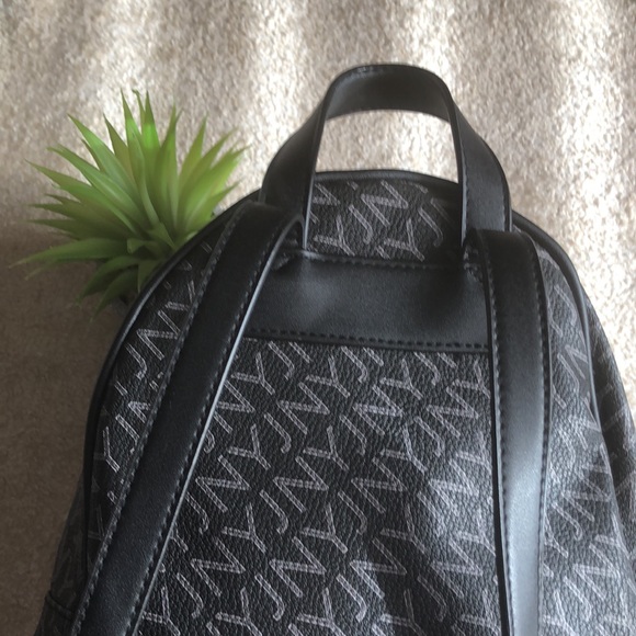 Jones New York mini backpack pack - Picture 3 of 4